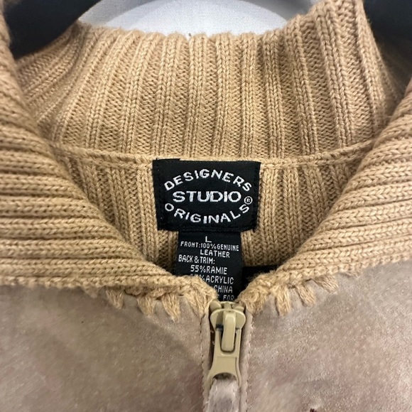 Vintage Designers Originals | Leather Vest - Size L - Picture 5 of 8